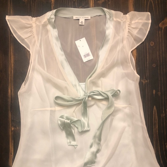 Banana Republic Mint Green Silk Edge on Sheer Off White Blouse Size Medium - Picture 2 of 4